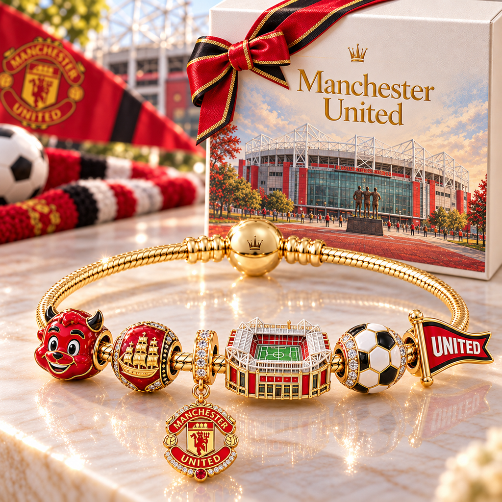 MU Gold Charm Bracelet Set NHVH